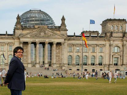 El ex presidente catalán, Carles Puigdemont frente al Bundestag en Berlin el pasado mayo.