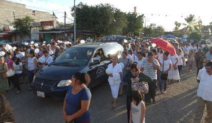 Funeral por el sacerdote asesinado en Ciudad Altamirano, México