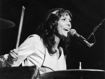 Karen Carpenter, en una actuación de los Carpenters en 1975.