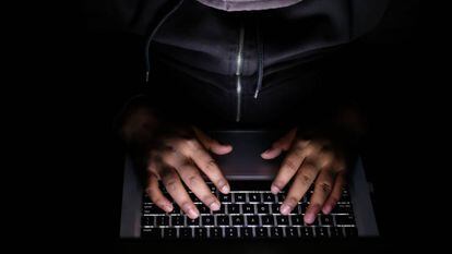 Un nuevo ciberataque extorsiona a más de 350 organizaciones... los 'hackers' piden 70 millones