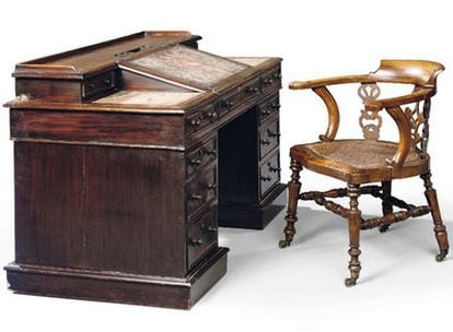 El escritorio y la silla de Dickens subastados por 548.100 euros.