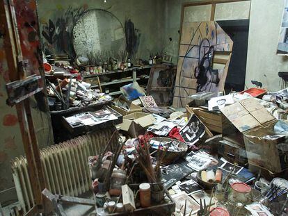 Reconstrucción del estudio del artista Francis Bacon en Dublín para una exhibición en la Hugh Lane Gallery.