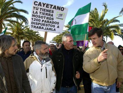 L&iacute;deres jornaleros son recibidos por Cayetano Mart&iacute;nez de Irujo.