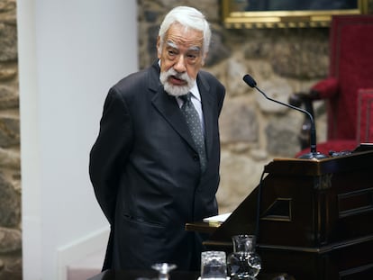 Basilio Losada, académico de honor de la RAG.