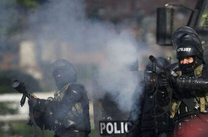 La policía colombiana durante la manifestación de este jueves en Medellín.