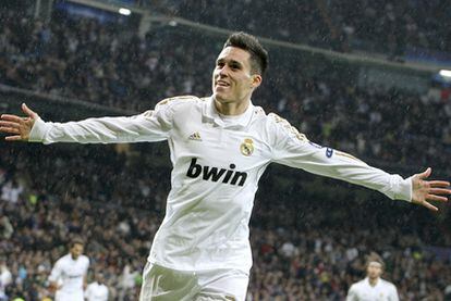 Callejón anota su segundo gol de la noche, el quinto del Real Madrid.