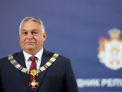 El primer ministro de Hungría, Viktor Orbán, recibía una condecoración el pasado 16 de septiembre en Belgrado.