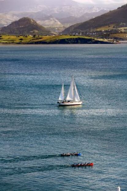 Regatas en la bahía de Santander (Cantabria).