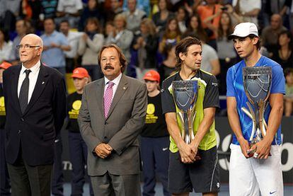 Andrés Gimeno junto al presidente de la FCT, Nadal y Ferrer.