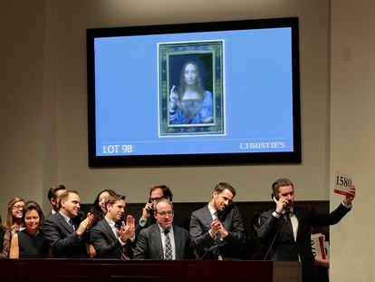 El 15 de noviembre de 2017, la obra 'Salvator Mundi', atribuida a Leonardo da Vinci, fue subastada en Nueva York por 382,1 millones de euros y se convirtió en la obra más cara de la historia.