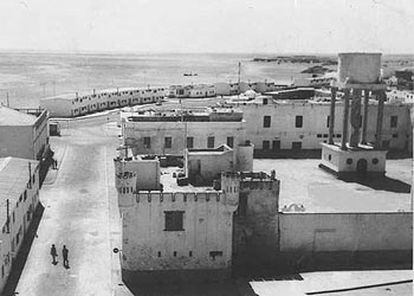 Una vista parcial del fuerte de Villa Cisneros en los años sesenta del siglo pasado.