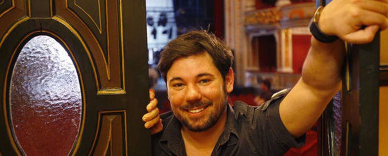 Miguel Poveda, en el Teatro Lope de Vega de Sevilla.