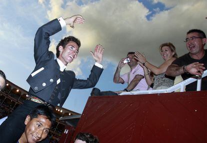 Leonardo Hernández tras su faena con el sexto toro.