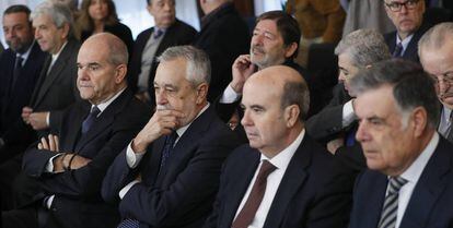 Chaves, Griñán, Zarrías y Viera, en el banquillo del juicio de los ERE.