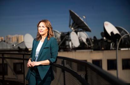 Alejandra Herranz, sustituta de Ana Blanco en el telediario de sobremesa, en Torrespaña.