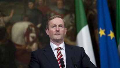 El primer ministro de Irlanda, Enda Kenny, comparece ante la prensa durante una visita oficial a Italia, el pasado 10 de junio