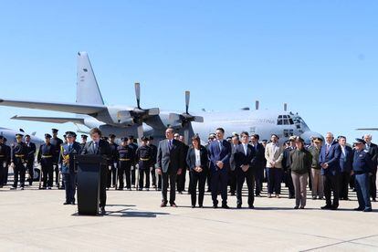 Javier Milei durante la ceremonia en la que recibió la aeronave Hércules C-130 de parte de los EE UU, el 5 de abril.