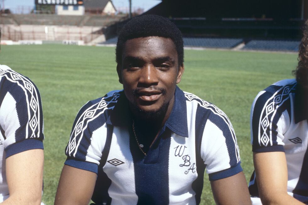 Different Class. La Historia De Laurie Cunningham - Letras Corsarias Librería