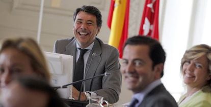 Pablo Cavero, en primer término, con González y Plañiol.