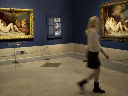 Las dos &#039;D&aacute;naes&#039; de Tiziano presentes en la muestra: la de la izquierda es la de la Colecci&oacute;n Wellington; a la derecha, la del Prado.