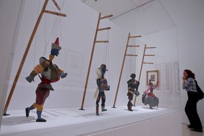 Un aspecto de la muestra <b><i>Los juguetes de las vanguardias</b></i>, ayer en el Museo Picasso Málaga.