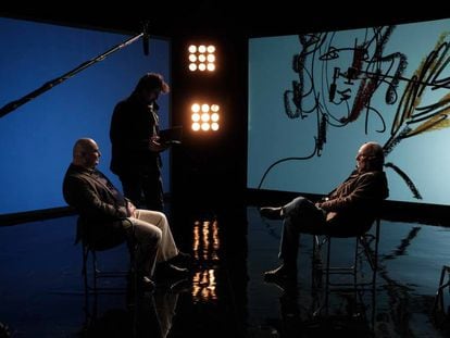 Desde la izquierda, el productor Antonio Saura, el director Félix Viscarret y Carlos Saura, en una imagen del documental.