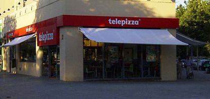 Fachada de un establecimiento de Telepizza.