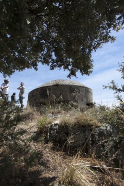 Uno de los búnkeres de la Guerra Civil que se conservan a las afueras de Los Molinos.