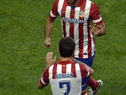 Adri&aacute;n entra por Costa en la final de la Champions. 