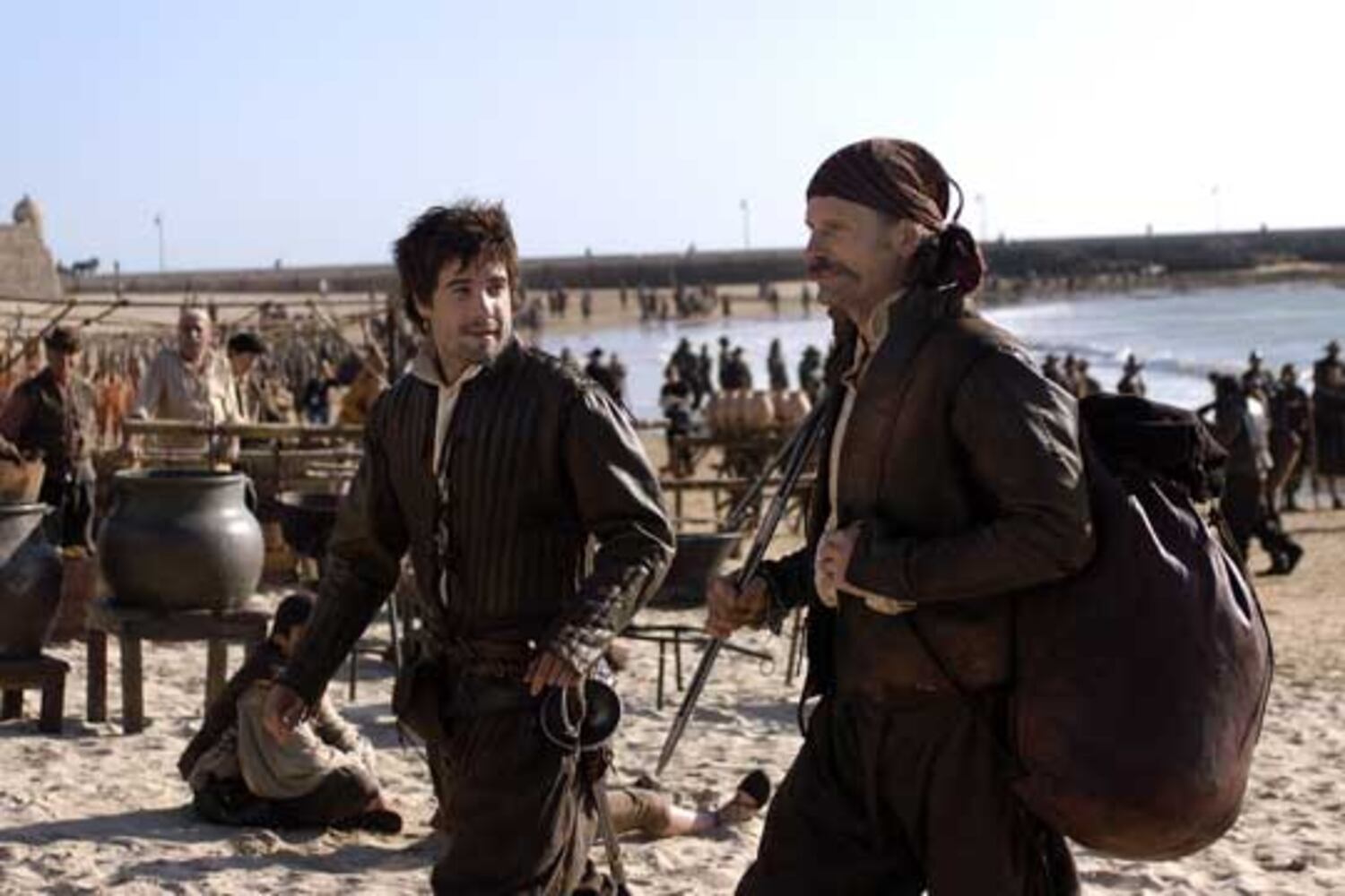 Viggo Mortensen con Unax Ugalde, en el rodaje de 'Alatriste'.