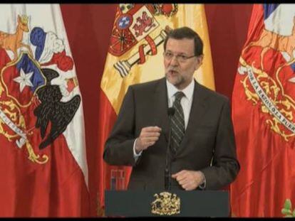 El presidente chileno recibe con un entusiasta discurso al presidente español. "Señor y amigo presidente español, quiero darle la más cordial bienvenida a Chile; bienvenido al verano".