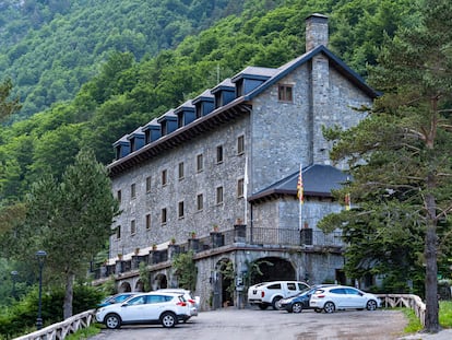 El parador de Bielsa, enclavado en el valle de Pineta, próximo al Parque Nacional de Ordesa y Monte Perdido.