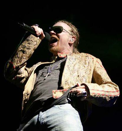 El líder de la banda de rock estadounidense Guns N'Roses, Axl Rose.