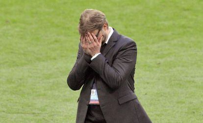 Klopp se lamenta durante el partido.