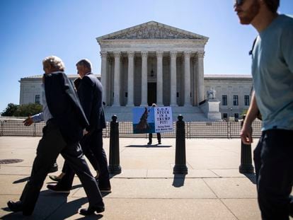 Suprema Corte rechaza adobciones LGBT