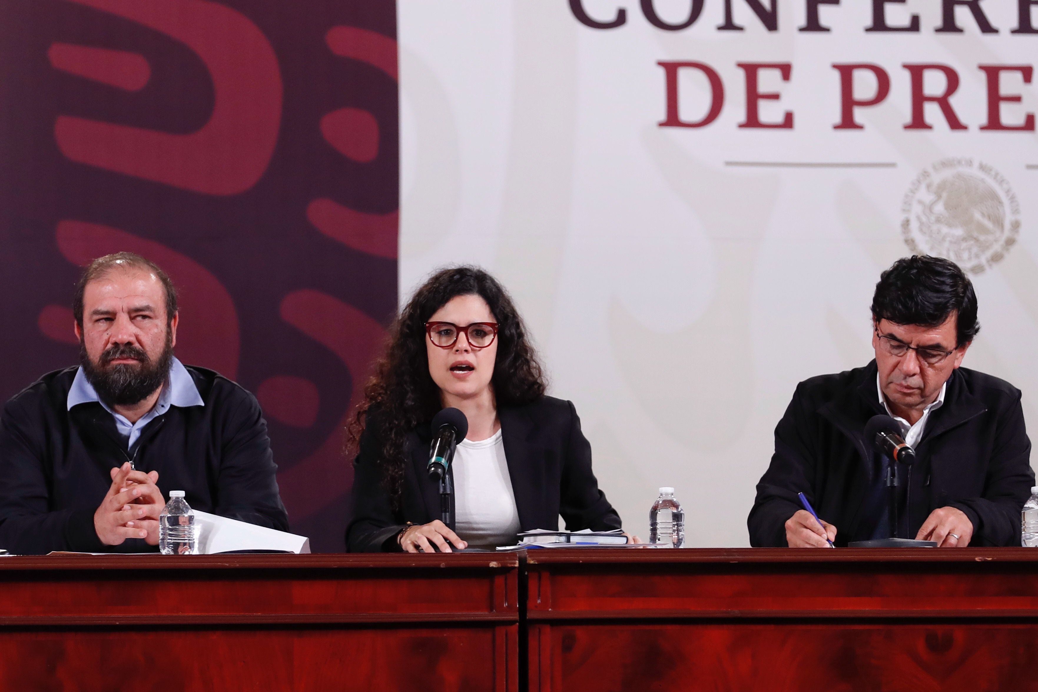 Carlos Emiliano Calderón, Luisa María Alcalde y Jesús Ramírez, este 29 de enero en conferencia de prensa.