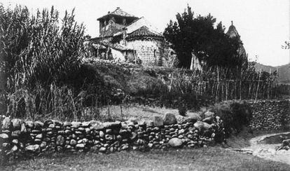 Iglesia con un huerto de Sant Martí de Solamal entre 1890 y 1923, de Cèsar August Torras i Ferreri.