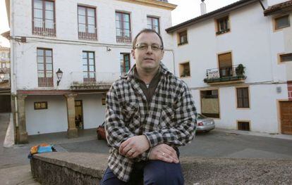 El alcalde de San Sebastián, Juan Karlos Izagirre, en una imagen de 2005, cuando era portavoz de la plataforma a favor de la desanexión de Igeldo.