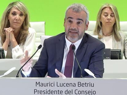 El presidente de Aena, Maurici Lucena, durante su intervención en la junta de accionistas celebrada esta mañana en el aeropuerto de Madrid-Barajas.