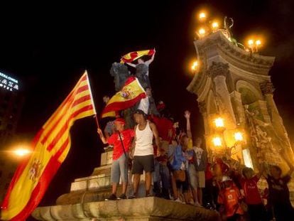 Celebraci&oacute;n de la victoria de la selecci&oacute;n espa&ntilde;ola en la Eurocopa en la plaza de Espanya de Barcelona.