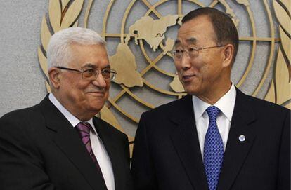 El presidente de la Autoridad Palestina, Mahmoud Abbas, junto al Secretario de la ONU, Ban Ki-moon.