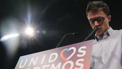 El número tres de Unidos Podemos, Íñigo Errejón, antes de comentar los resultados provisionales de las elecciones generales esta noche.