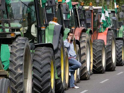 Tractorada para exigir que se adelante el agua de riego