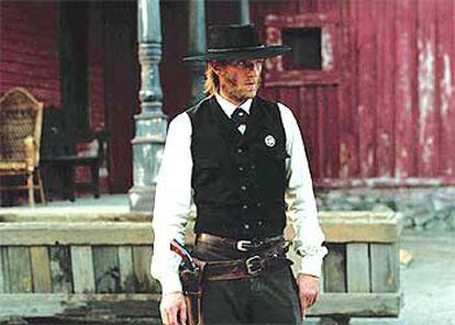 Vincent Cassel en un fotograma del <i>western</i> <i>Blueberry, l'expérience secrète.</i>