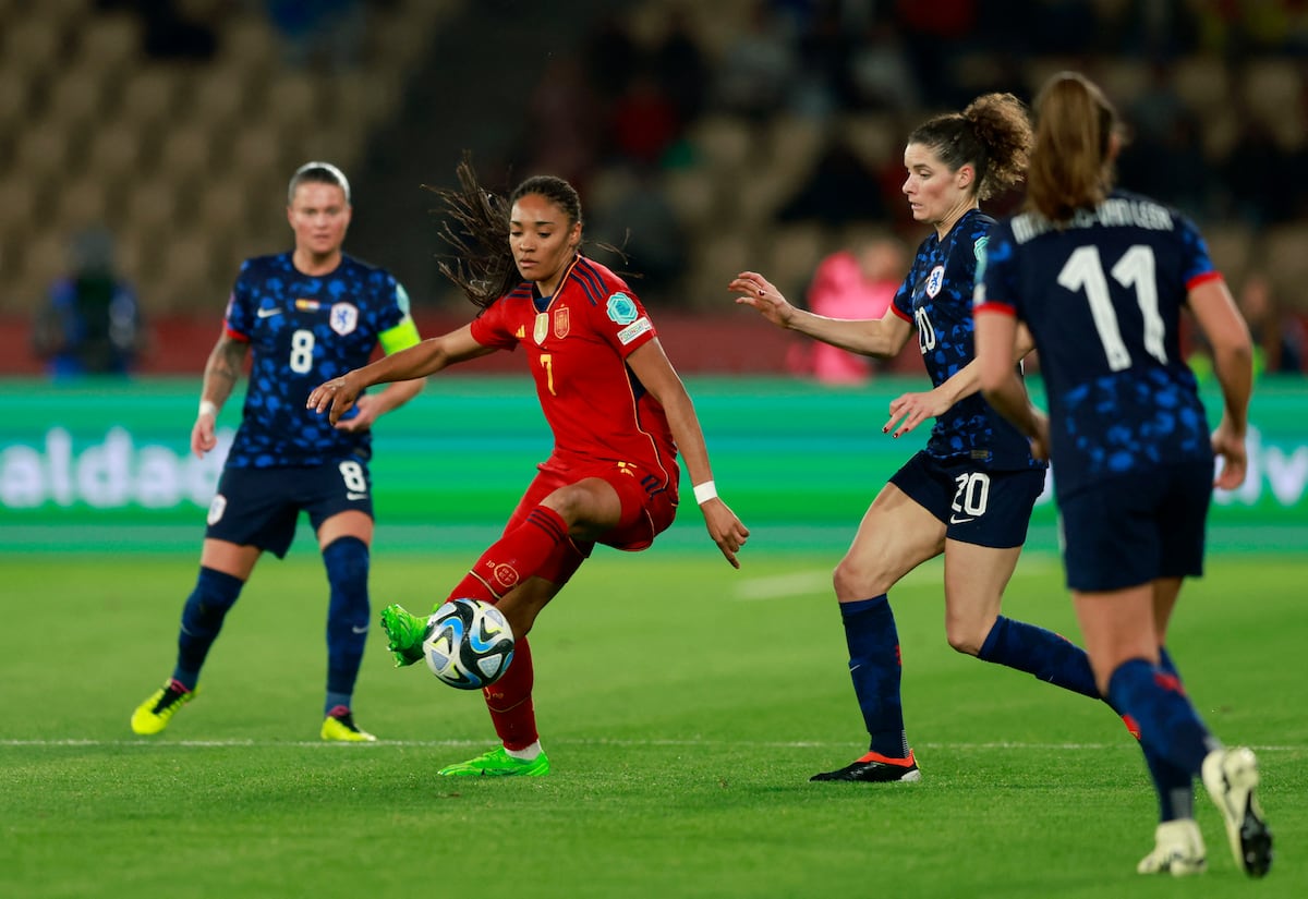 España – Países Bajos, en directo | España asedia la portería rival, pero no consigue abrir el marcador (0-0)