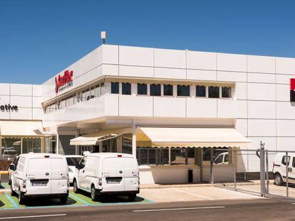 Vehículos industriales de ALD Automotive en su centro de Leganés (Madrid)