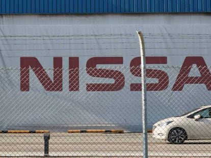 Exterior de la planta de Nissan en Zona Franca (Barcelona), en marzo pasado.