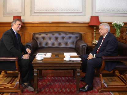 López Obrador y Marcelo Ebrard en una reunión previa al viaje de Washington.