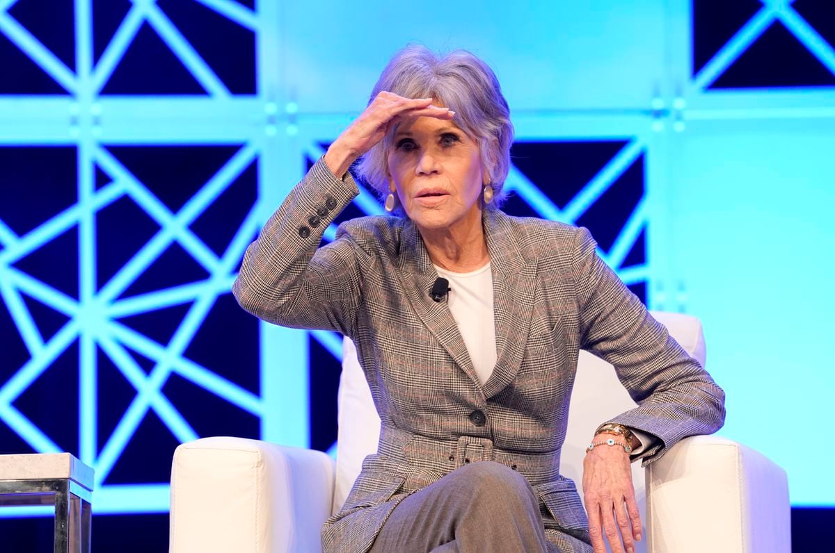 Jane Fonda Talks Coping With Cancer: ‘I’m Not Afraid To Leave, I’m Ready’ |  People