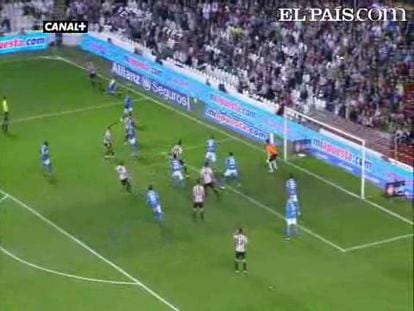 El Athletic resiste al Almería con dos jugadores menos durante 25 minutos . <strong><a href="http://www.elpais.com/buscar/liga-bbva/videos">Vídeos de la Liga BBVA</a></strong> 